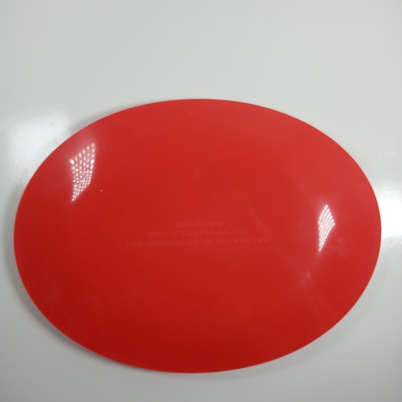 Uniform Baby Silicone Baby Plate For Self Feeding - Picture 5 of 6